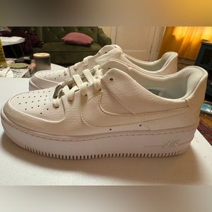Nike Air Force 1 - White/Platform